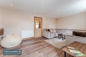 Sitting Room- click for photo gallery